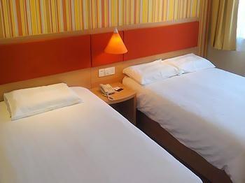 Home Inn Fujiatun Bagian luar foto